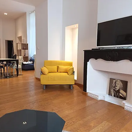 Appartement L'horloge De L'ecusson Nîmes